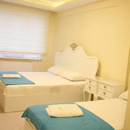 Hotel Yali *
